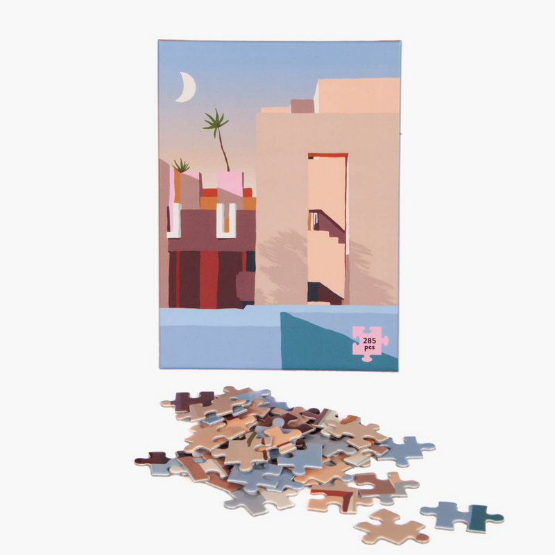 La Muralla Roja Puzzle 285 Piece Puzzle